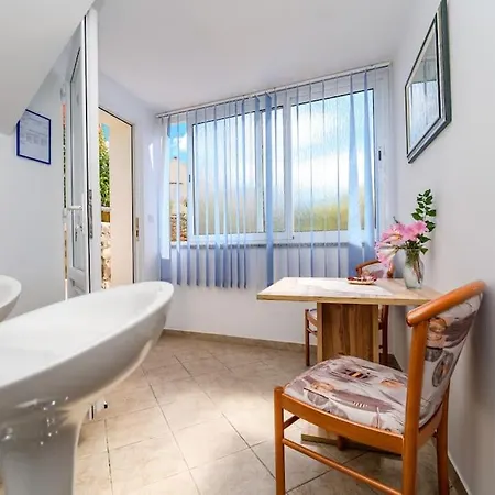 Bozena Apartment Mali Losinj Exterior photo